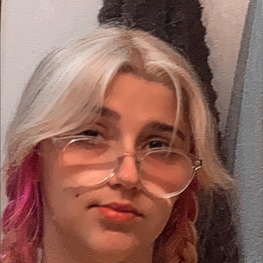 Meet your Posher, Jade